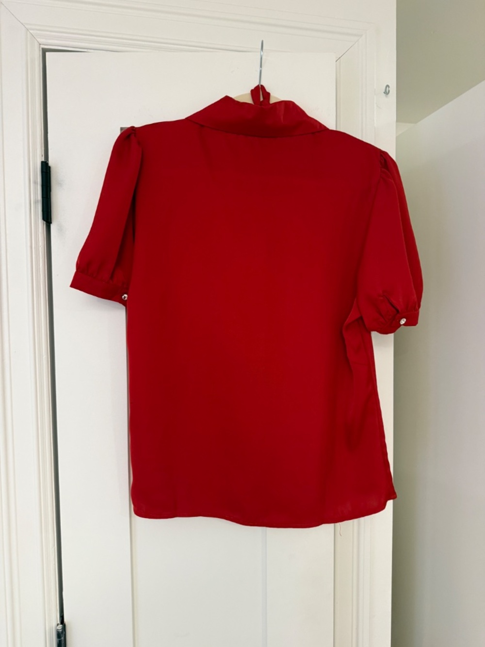Unique Vintage Button Up Silky shirt in bright red with diamond collar - Picture 3 of 5
